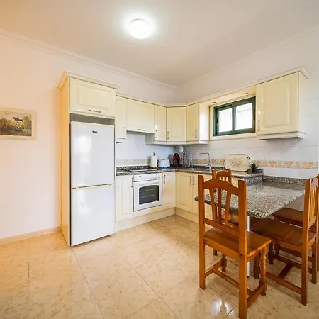 Costa Paradise: Lovely Near The פוארטו דה לה קרוז