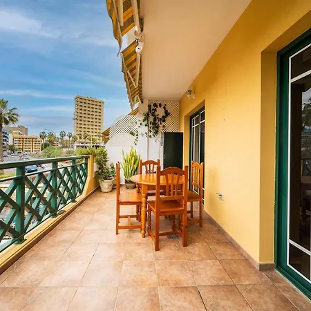 Costa Paradise: Lovely Near The פוארטו דה לה קרוז