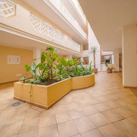 Costa Paradise: Lovely Near The פוארטו דה לה קרוז